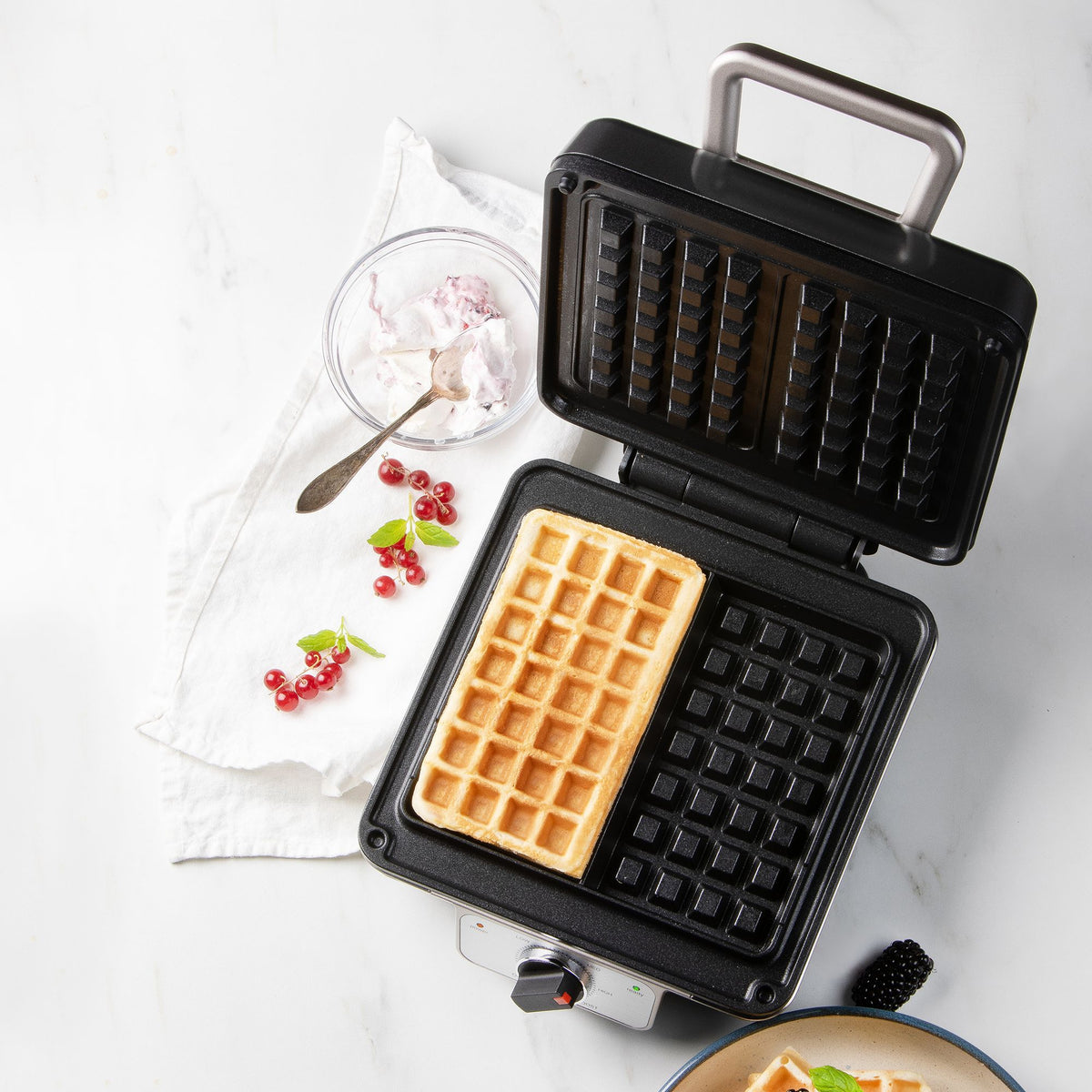 Piastra per waffle Domo DO1173W