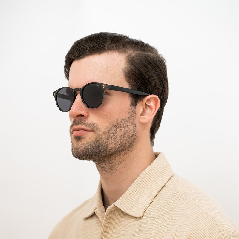 INVU Sonnenbrille Polarisiert mit Etui Reto IB22458B
