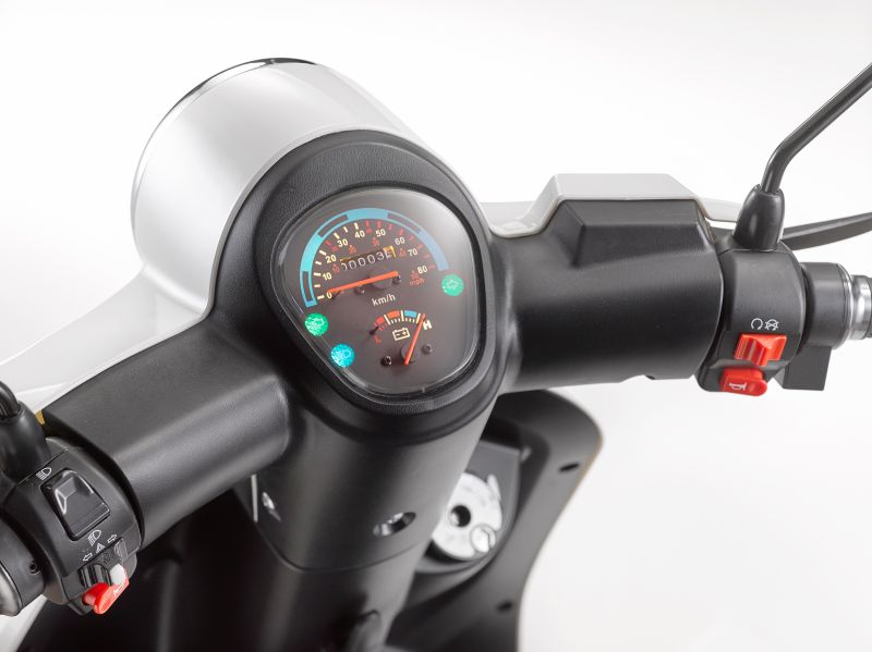 Luxxon electric scooter 45km/h E3000 white