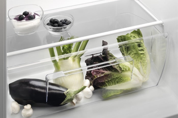 Electrolux installation refrigerator with freezer compartment IK243SL