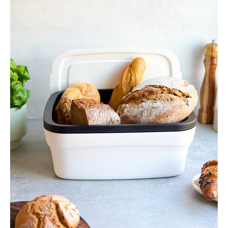 Tupperware Storage can Breadsmart Large
