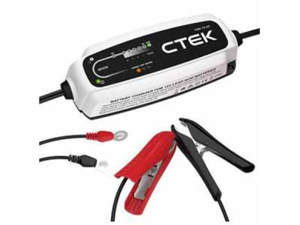 Chargeur de batterie de la batterie du véhicule C-TEK CHARGEUR 12 volts / 5,0 ampli.