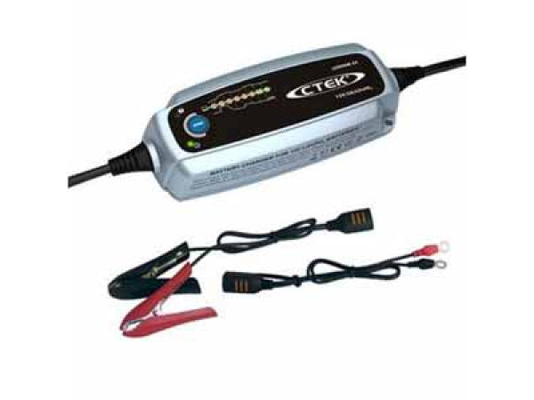 Chargeur de batterie de batterie du véhicule C-TEK Lithium 12 volts / 5 a
