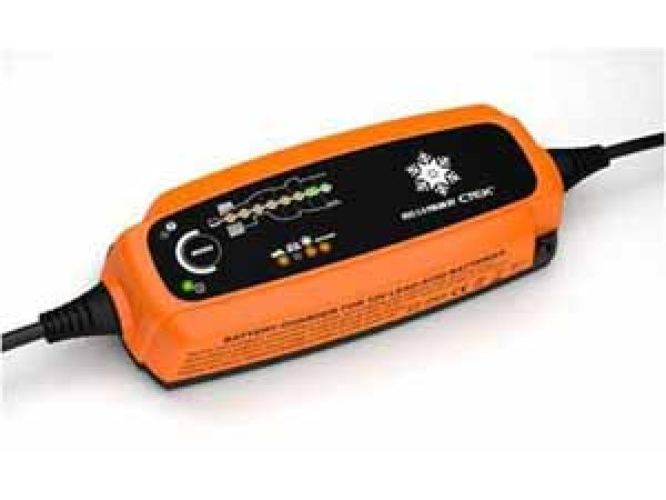 Chargeur de batterie de batterie du véhicule C-TEK 12 volts / 5 a